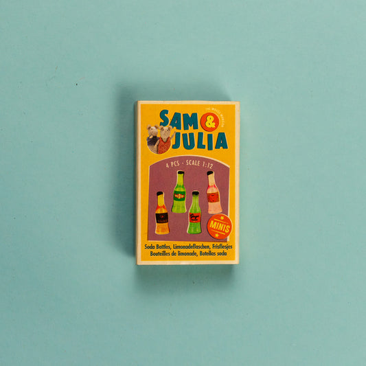 sam and Julia , doll house miniatures - Soda bottles